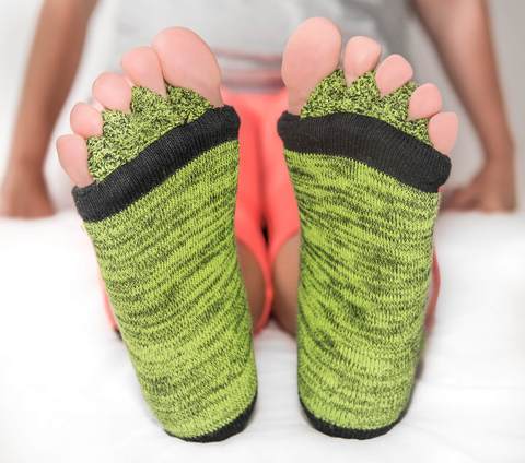 Toe Alignment Socks: open toe design allows for easy grounding & relief!