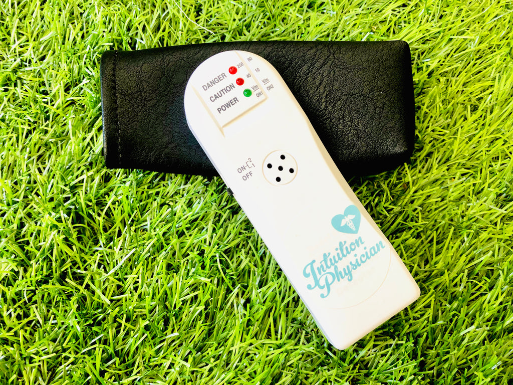 E-Field Detection Meter: find the location and strength of the electrical fields around you