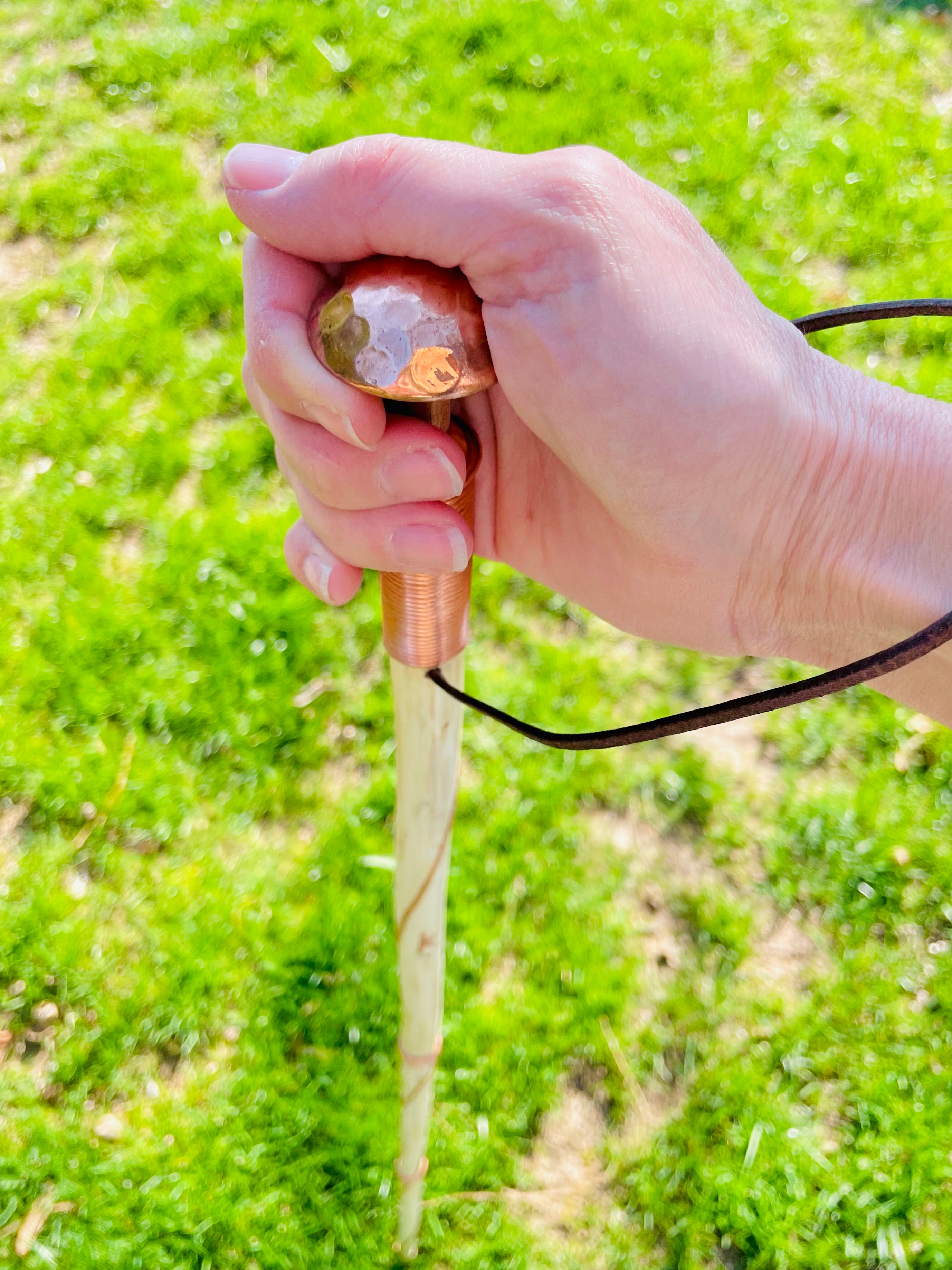 Grounding Using Hand Grounding Cane: lightweight grounding through your hands | Intuition ...
